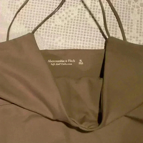 Abercrombie & fitch brown crop top with cut out XL - Picture 6 of 6